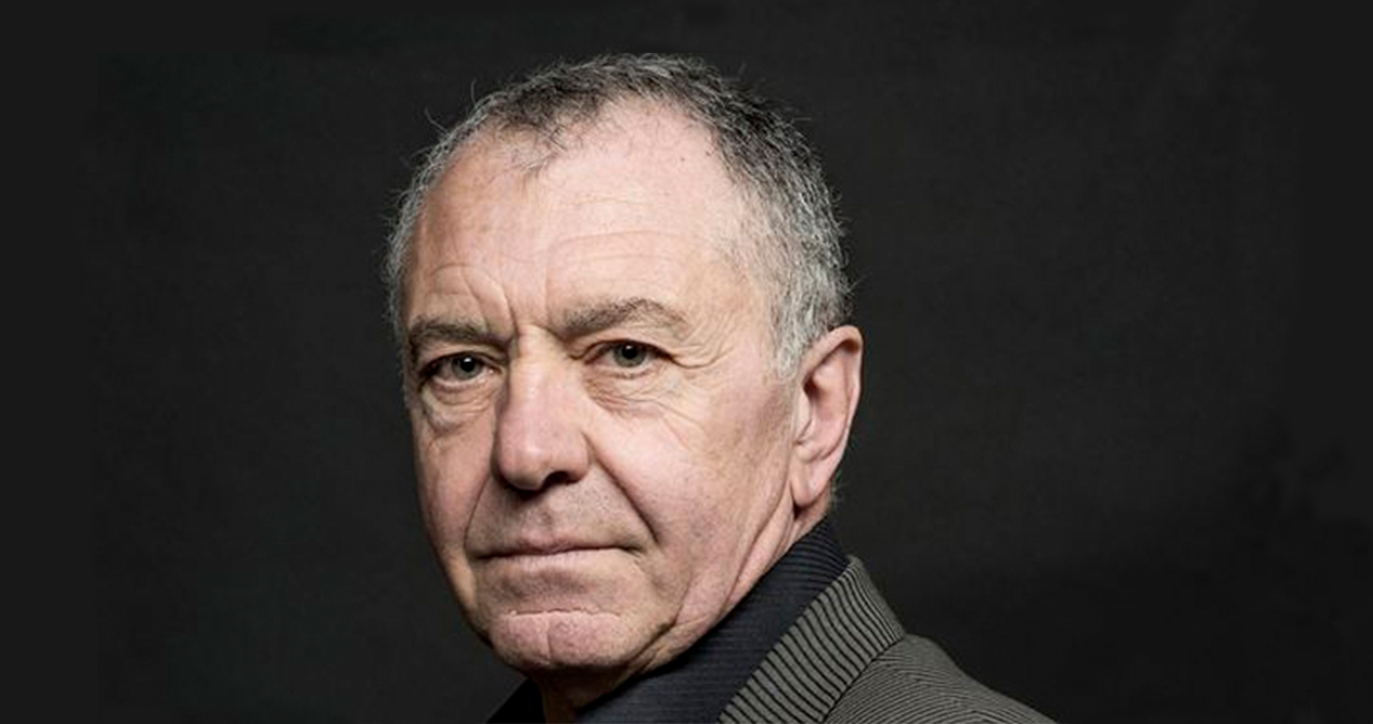 ‘Con mucho acento’, un reflejo de la autenticidad individual y la era hipermoderna